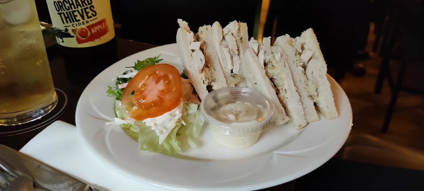 Sandwich snack plate
