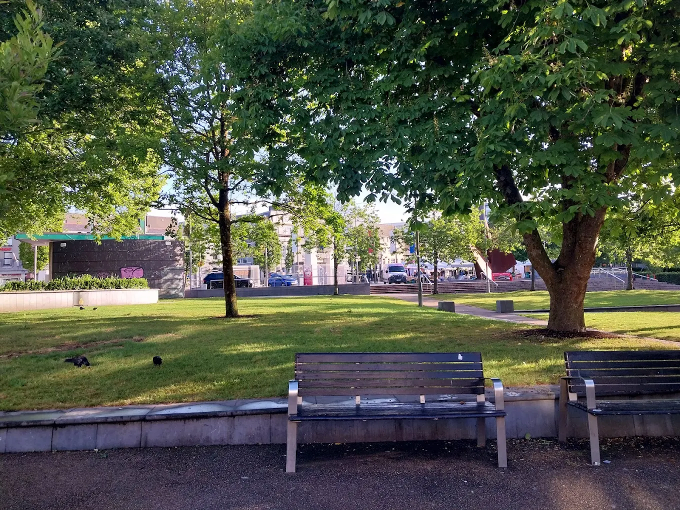 Front outdoor area